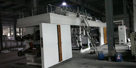 小型CI Flexoのラベルの印字機15kw 6は中央ドラムを着色する