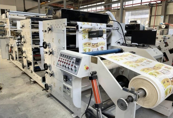 ステッカーのラベルの Flexo の印字機 Ce の証明書 5colors ロール紙との 1300mm