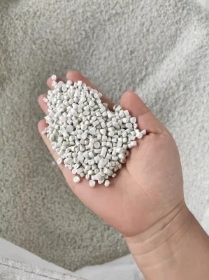 PEのフィルムの押出機機械はポリ塩化ビニールの管PPを袋に入れるペットびんのプラスチック リサイクル機械を無駄にする