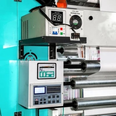 6つの色の高速Flexoの印字機